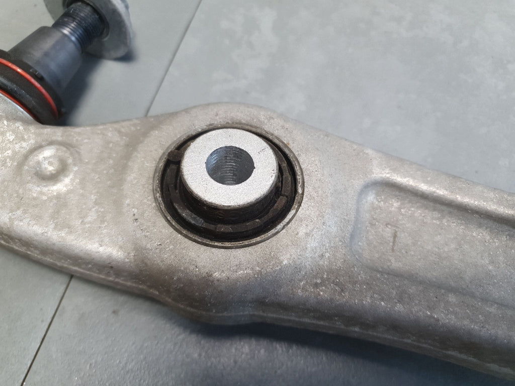Audi SQ6 e-tron Control arm front left front 85E407151M
