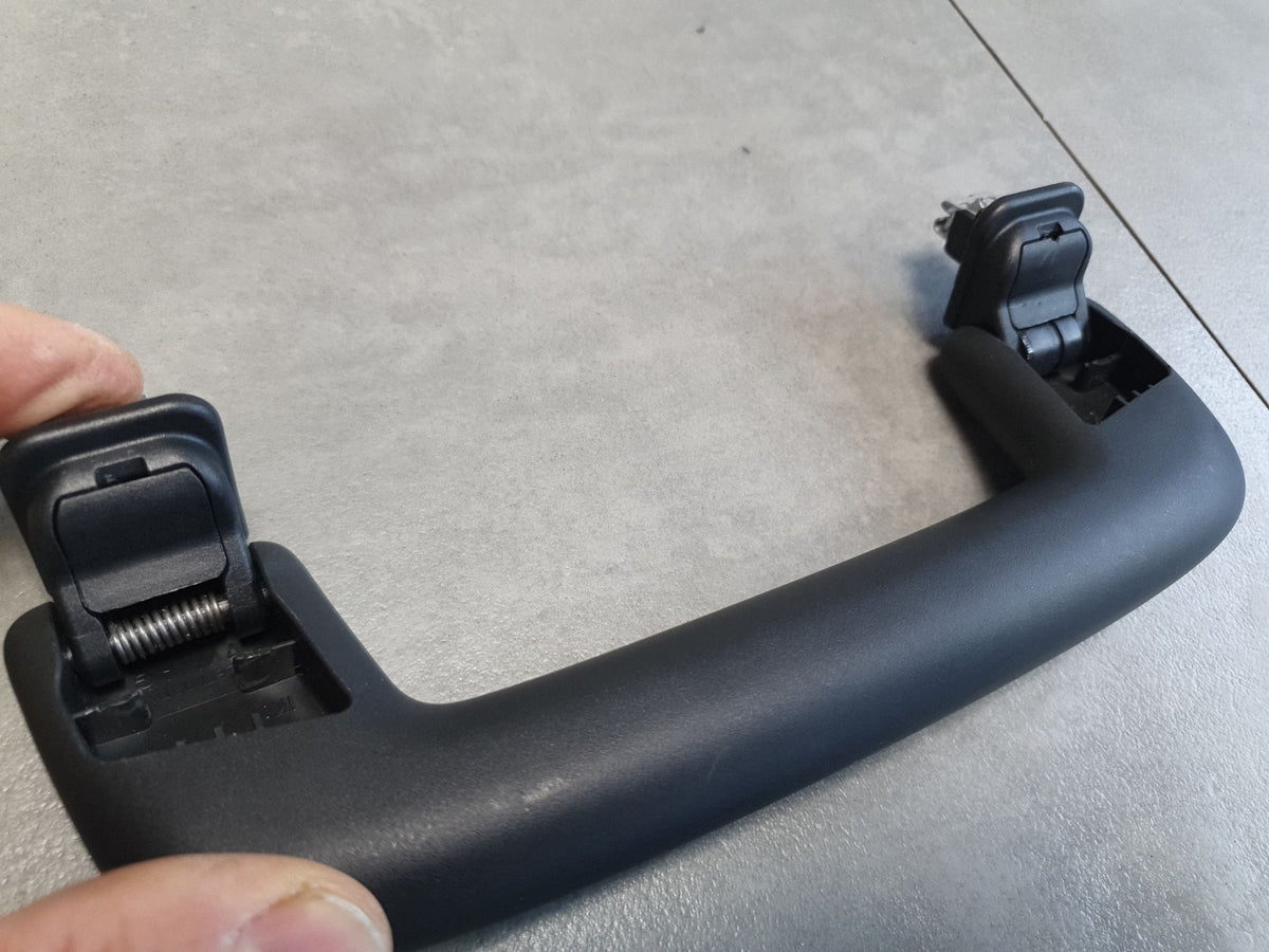 Audi SQ6 e-tron Front Ceiling Mount 8V0857607