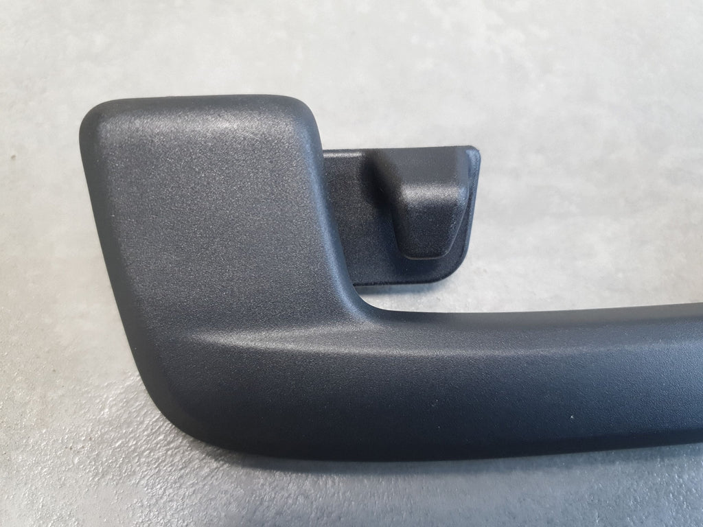 Audi SQ6 e-tron Headliner handle rear 8Y0857643