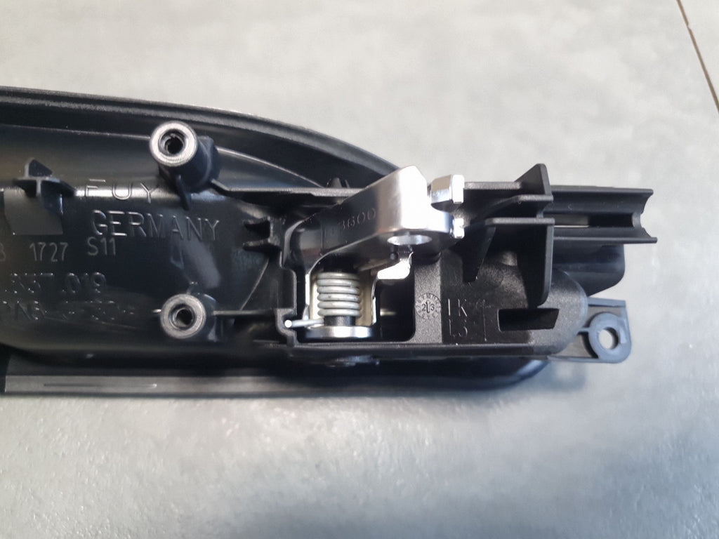 Audi SQ6 e-tron Interior handle left rear 85H837019