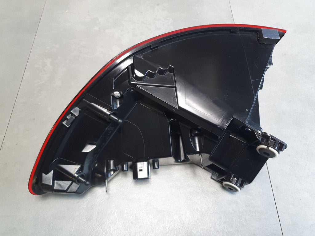Audi SQ6 e-tron Lamp Left rear oled 85H945207