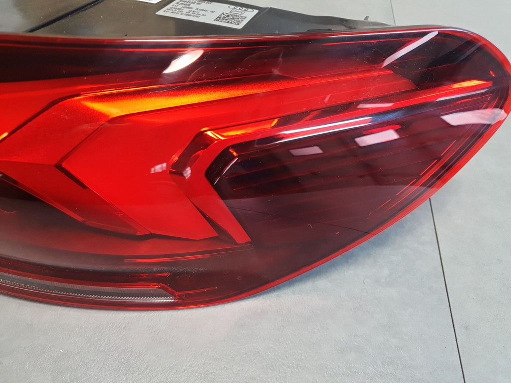 Audi SQ6 e-tron Lamp right rear oled 85H945208