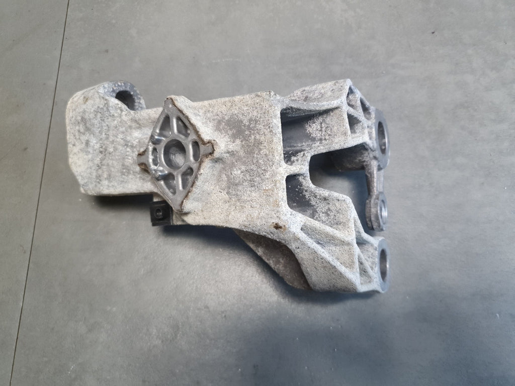 Audi SQ6 e-tron Paw Engine Bracket 85E199604C