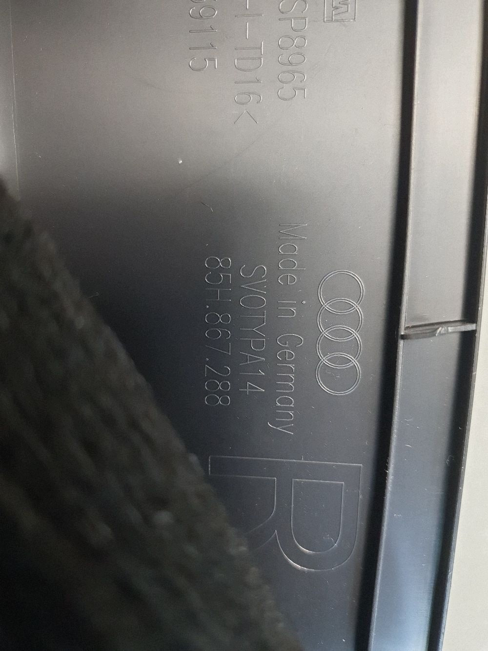 Audi SQ6 e-tron Post cover C 85H867288