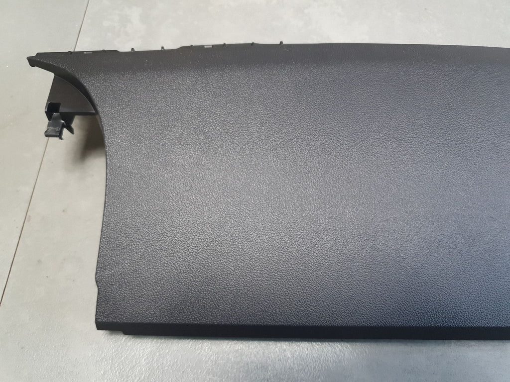 Audi SQ6 e-tron Post cover C 85H868606