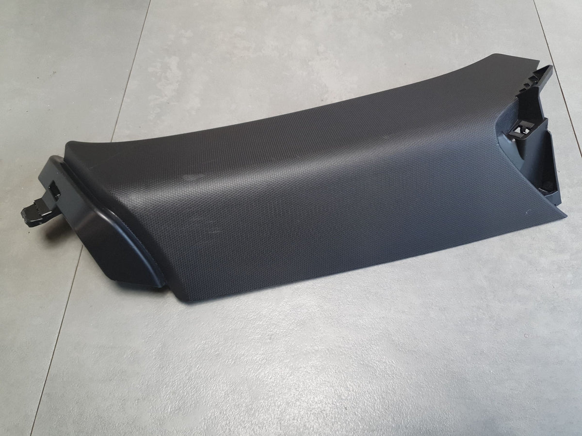 Audi SQ6 e-tron Post cover C left 85H867287