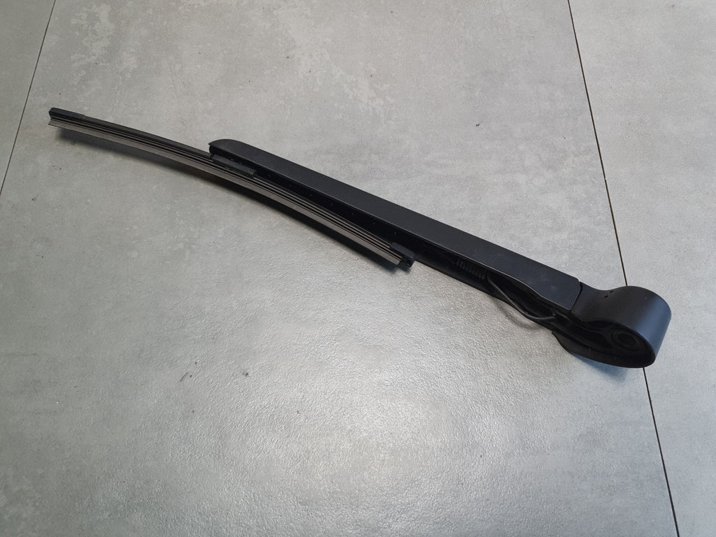 Audi SQ6 e-tron Rear wiper arm 4KE955407B
