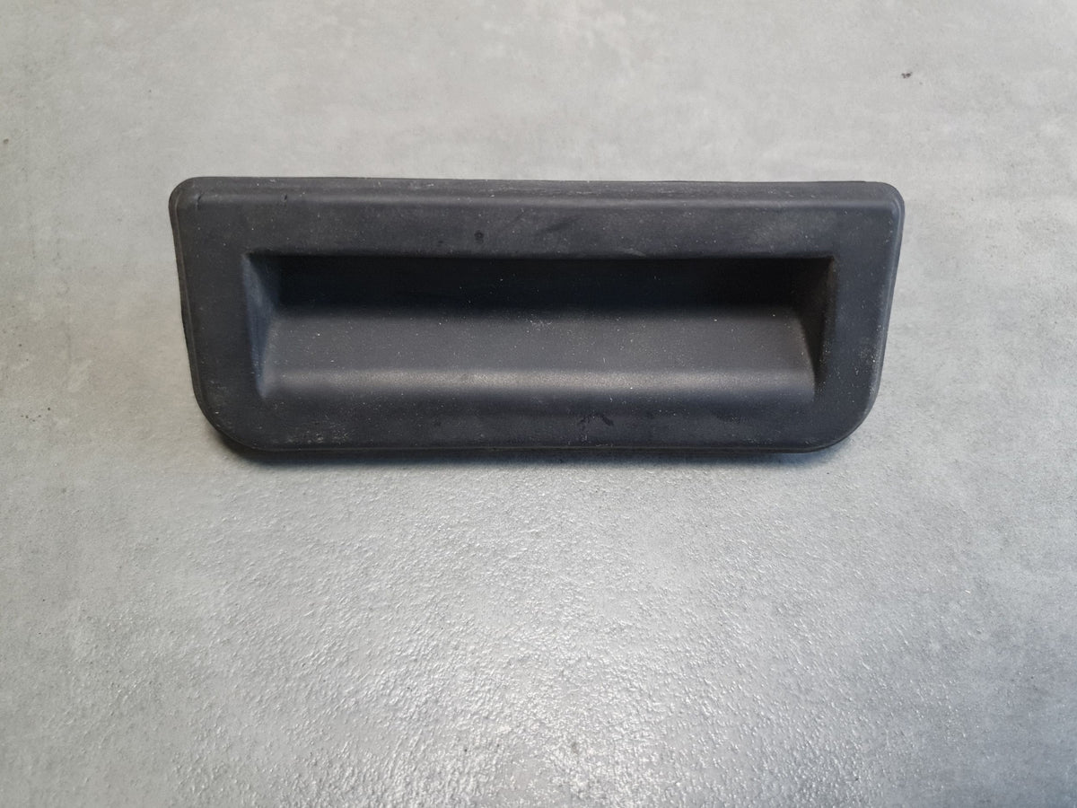 Audi SQ6 e-tron Tailgate handle 6V0827566