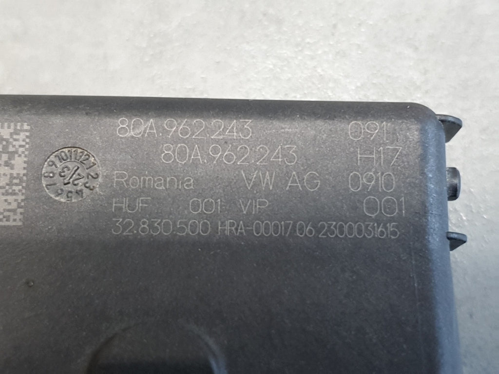 Audi SQ6 e-tron Tailgate module 85E962239