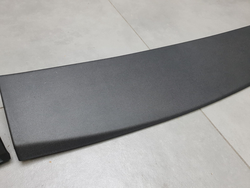 Audi SQ6 e-tron Tailgate upholstery 85H867979