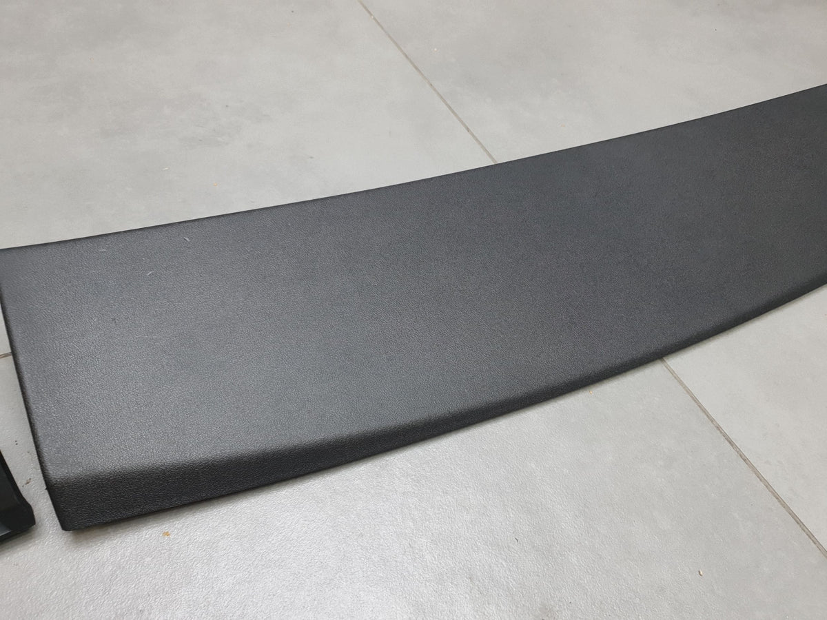 Audi SQ6 e-tron Tailgate upholstery 85H867979