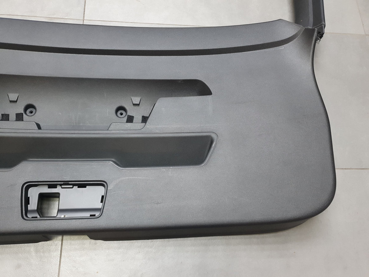 Audi SQ6 e-tron Tailgate upholstery 85H867979