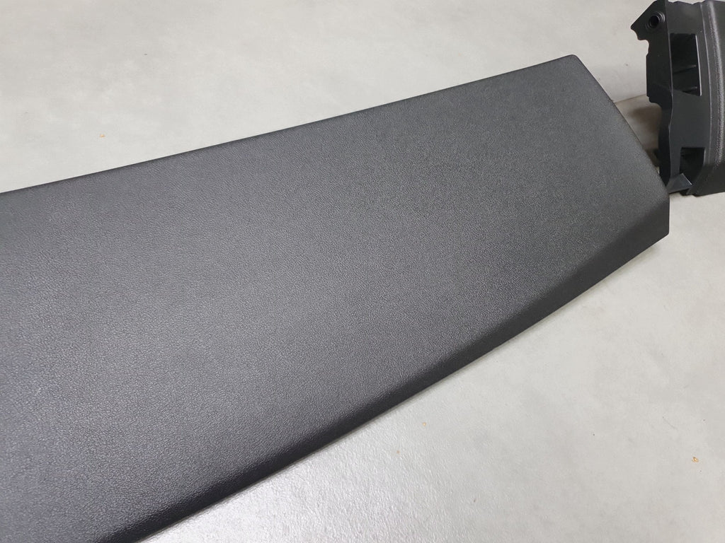 Audi SQ6 e-tron Tailgate upholstery 85H867979