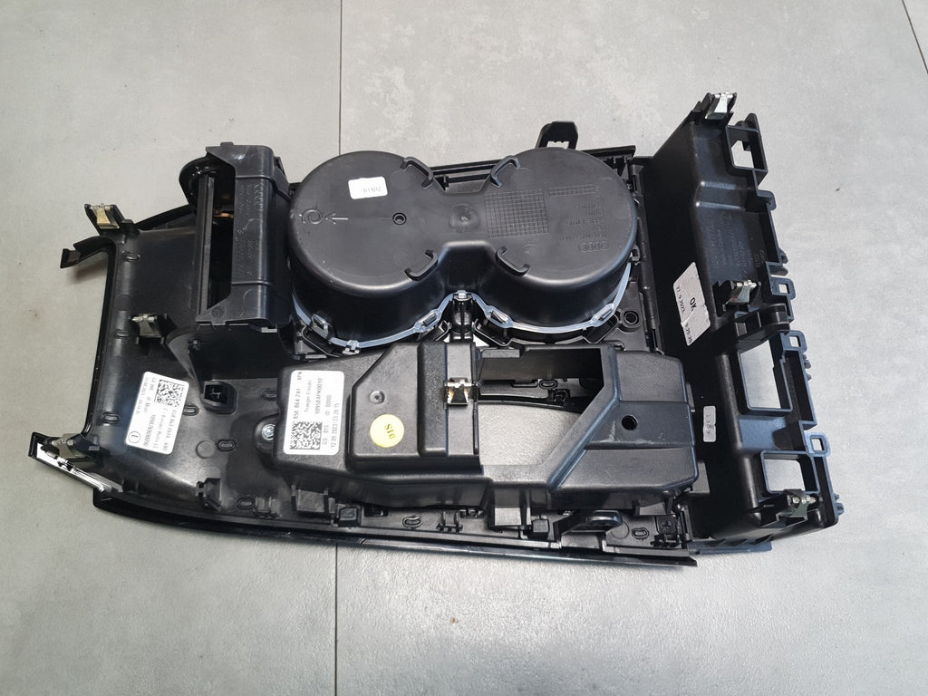 Audi SQ6 e-tron Tunnel cover frame 85B863051A