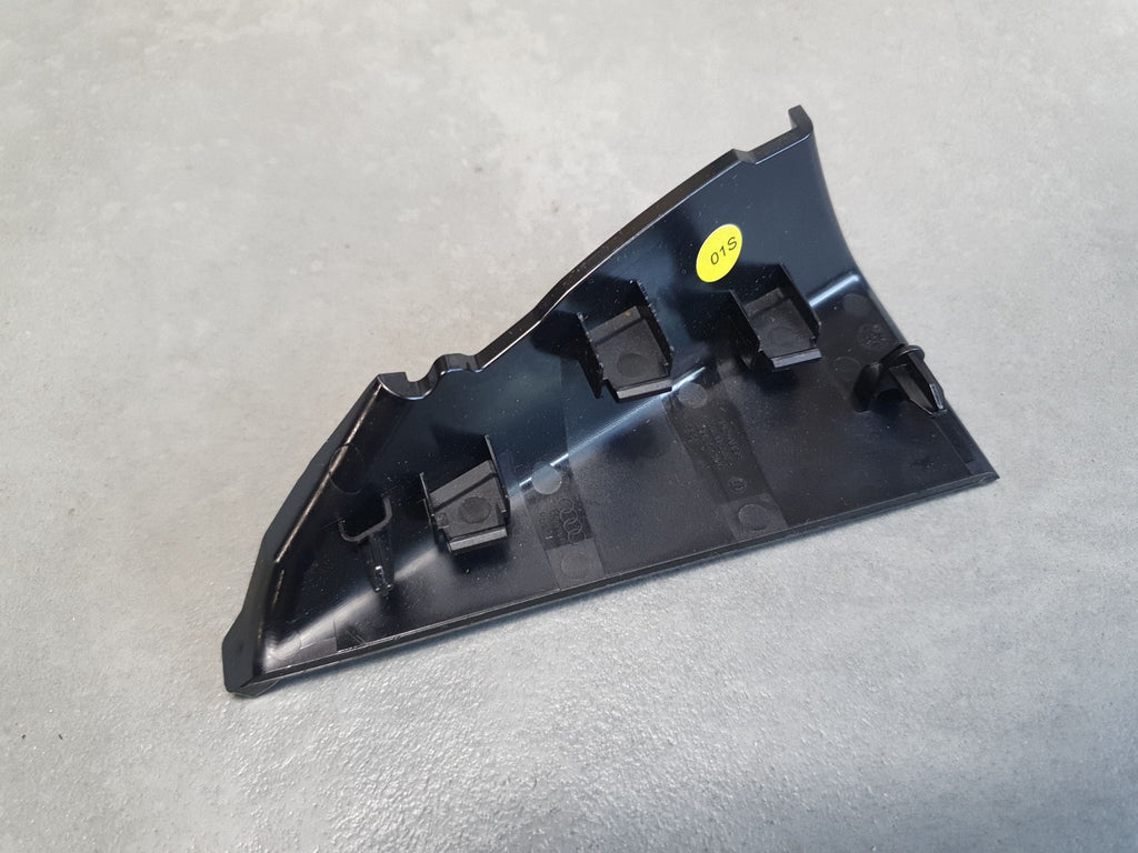 Audi SQ6 e-tron cover 85H857326