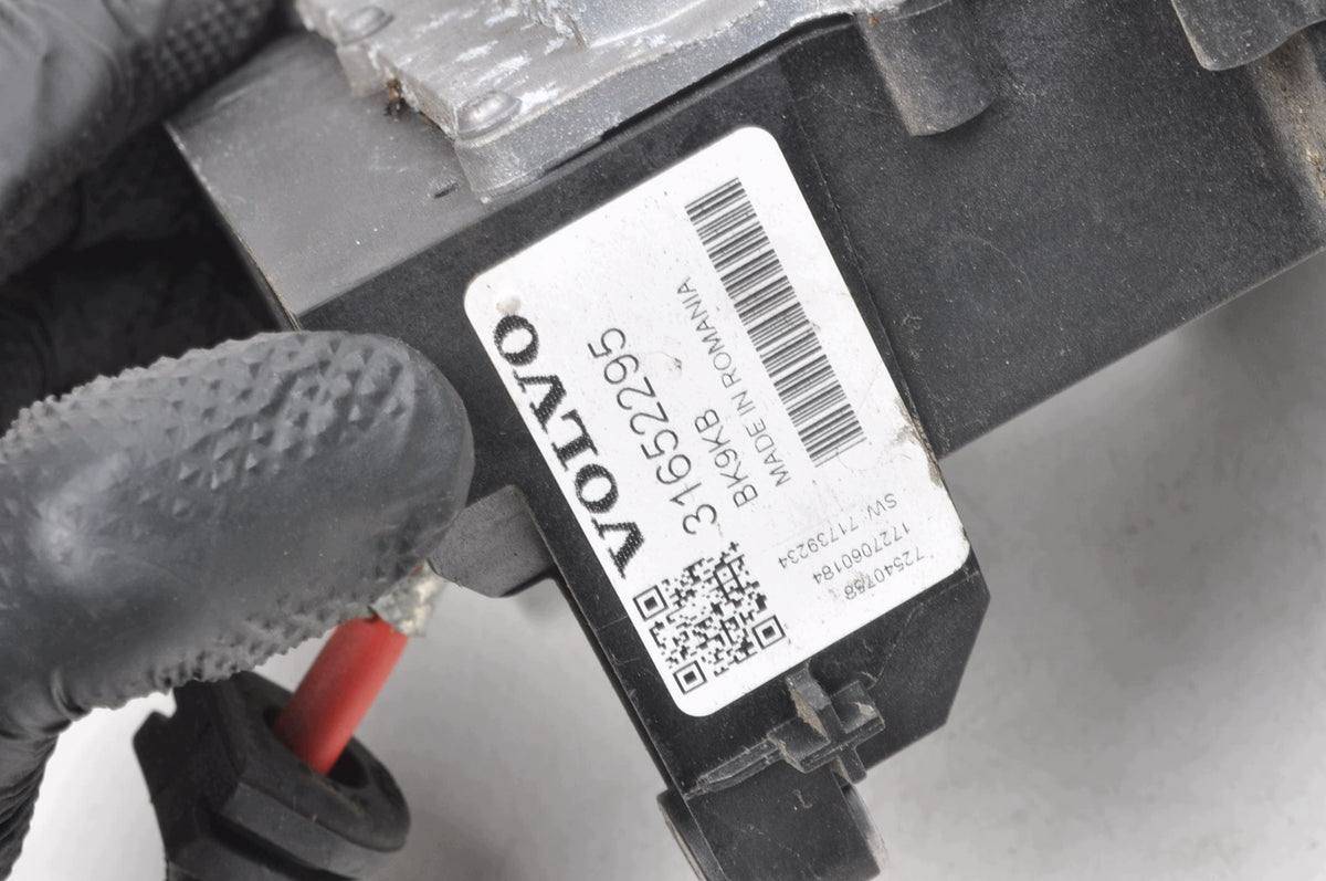 BATTERY CONTROLLER MODULE VOLVO XC60 II 31652295