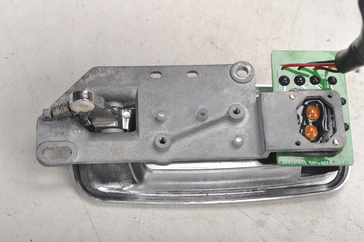 BENTLEY ARNAGE INTERIOR DOOR HANDLE LEFT FRONT