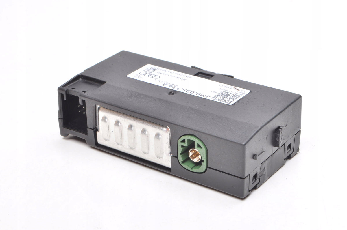 BENTLEY BENTAYGA AUDI Q7 4M INPUT USB SOCKET 4M0035736A