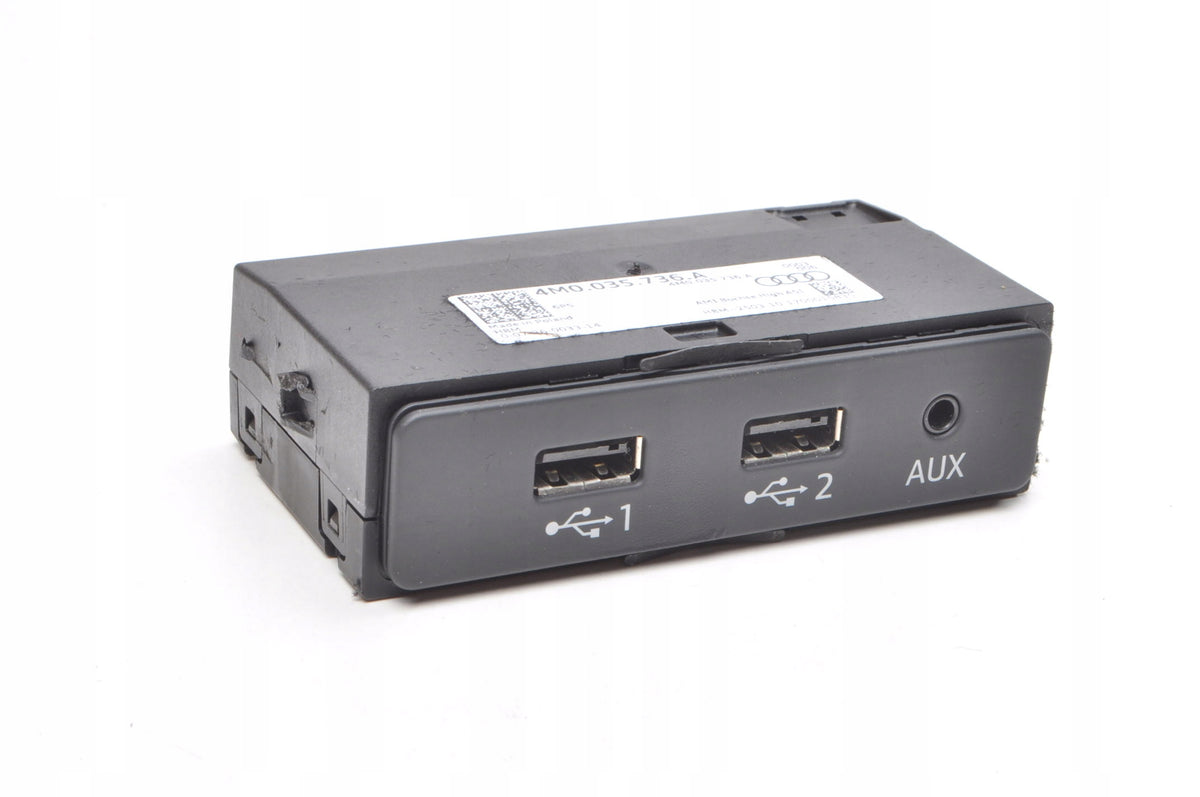 BENTLEY BENTAYGA AUDI Q7 4M INPUT USB SOCKET 4M0035736A