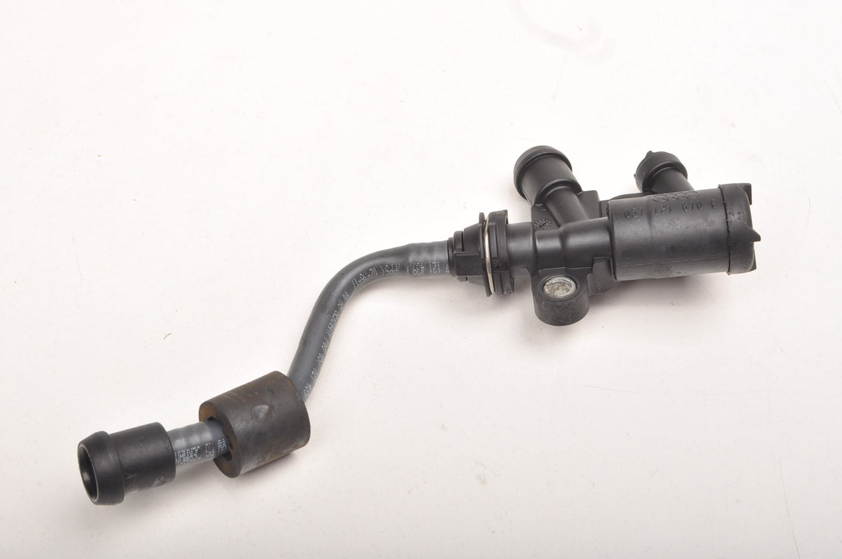 BENTLEY BENTAYGA AUDI Q7 SQ7 A8 4.0 TDI WATER VALVE 057121670E