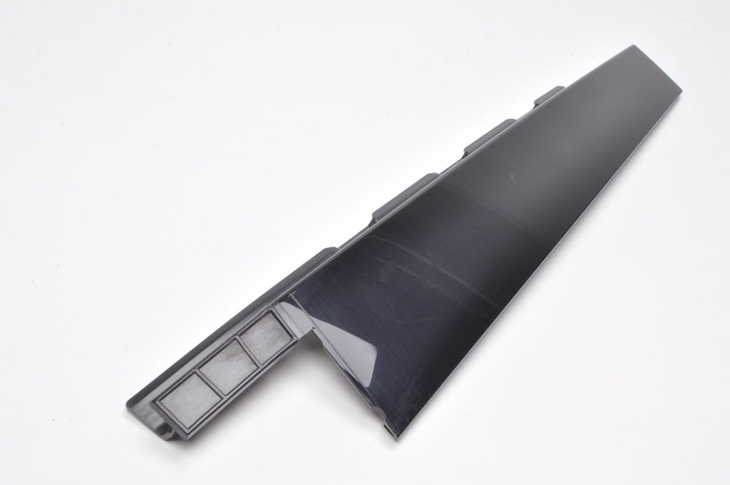 BENTLEY BENTAYGA DOOR TRIM RIGHT REAR 36A839902 18R