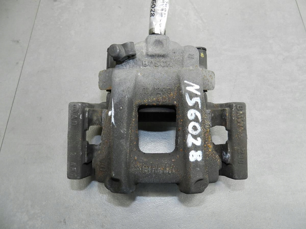 BMW 1 F20 118Xd CLAMP RIGHT REAR