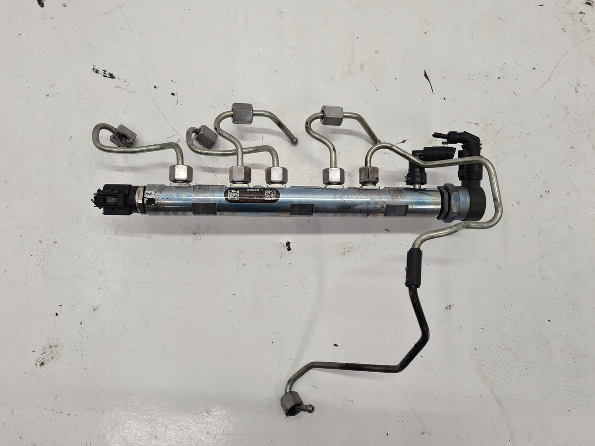BMW 1 F20 INJECTION RAIL 1.6D 8514166