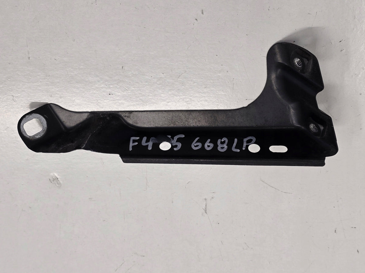 BMW 2 F45 F46 15R BRACKET FENDER MOUNT LEFT FRONT 668 7297201