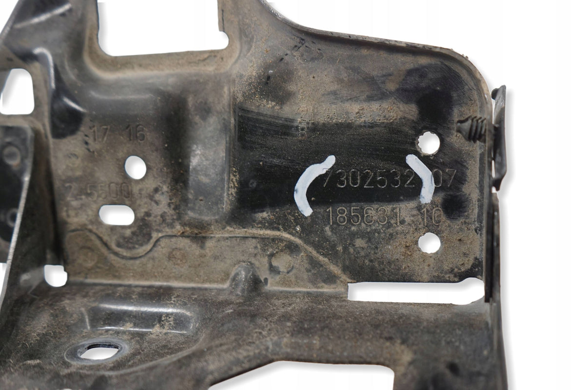 BMW 2 F45 F46 16R BRACKET LAMP MOUNT LEFT FRONT 7302532
