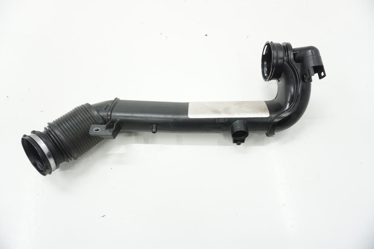 BMW 2 F46 AIR INTAKE PIPE 1.5D 8511377