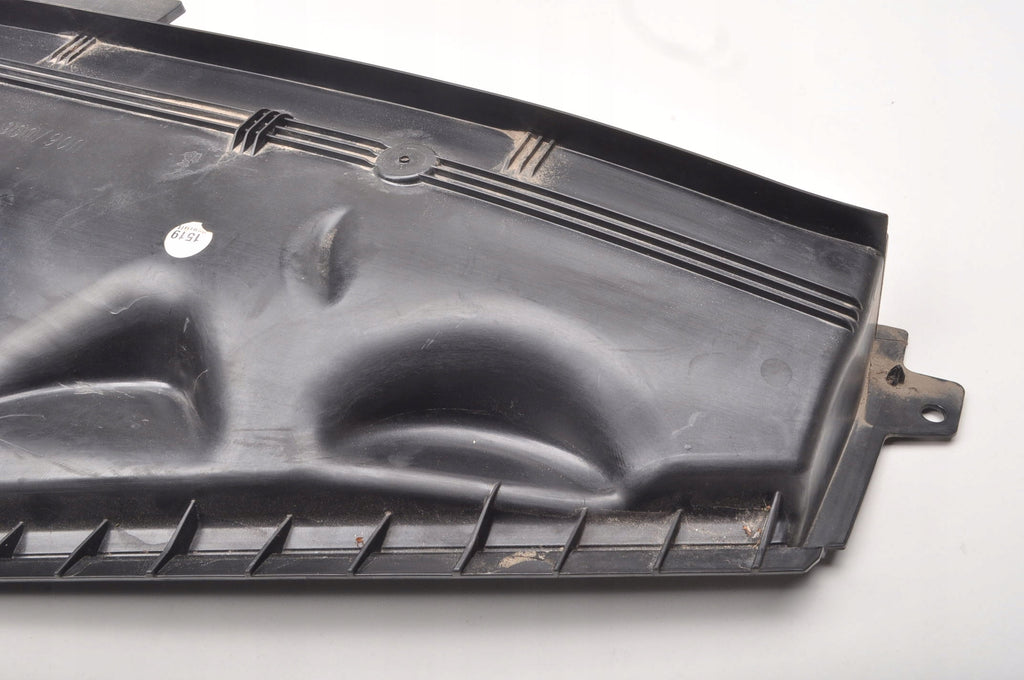 BMW 2 U06 COVER PLASTIC 9625430