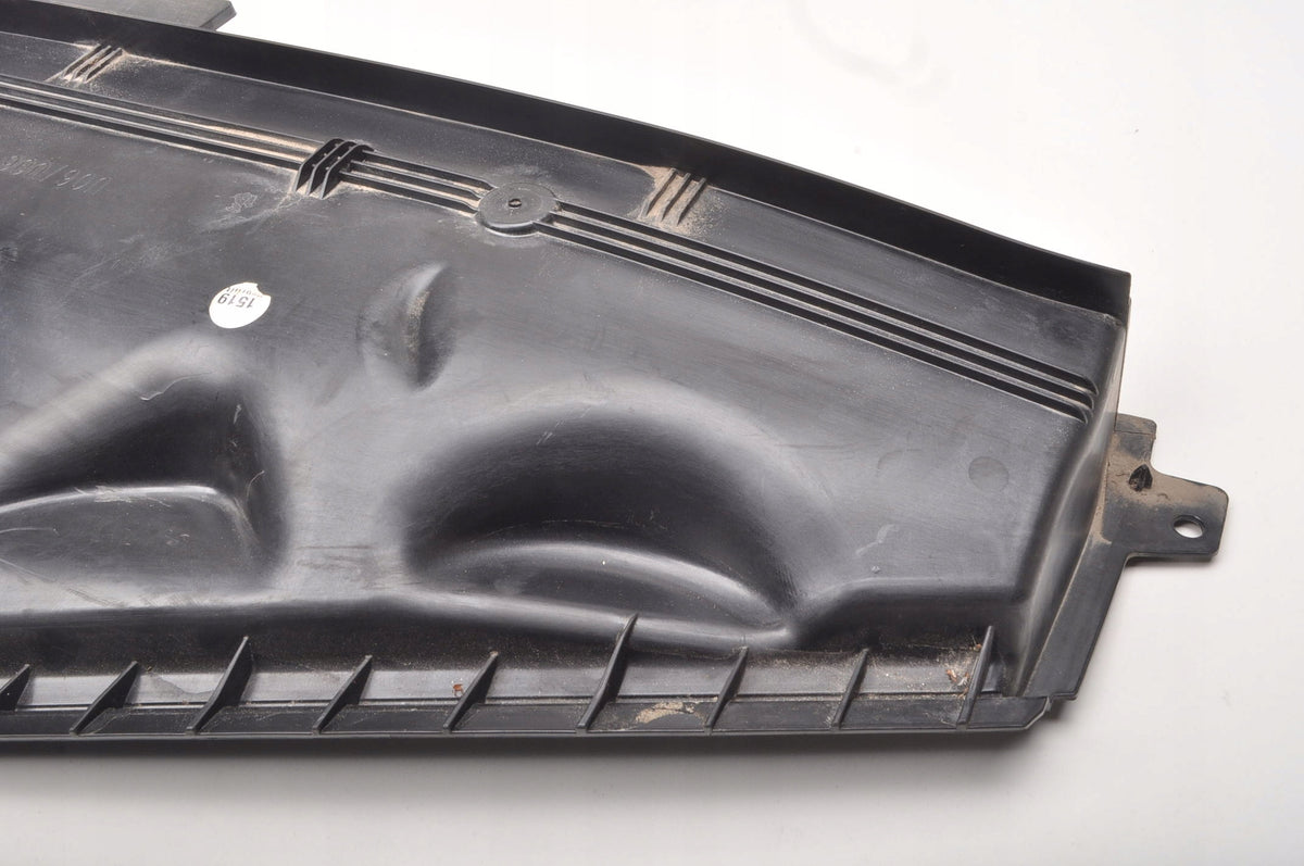 BMW 2 U06 COVER PLASTIC 9625430