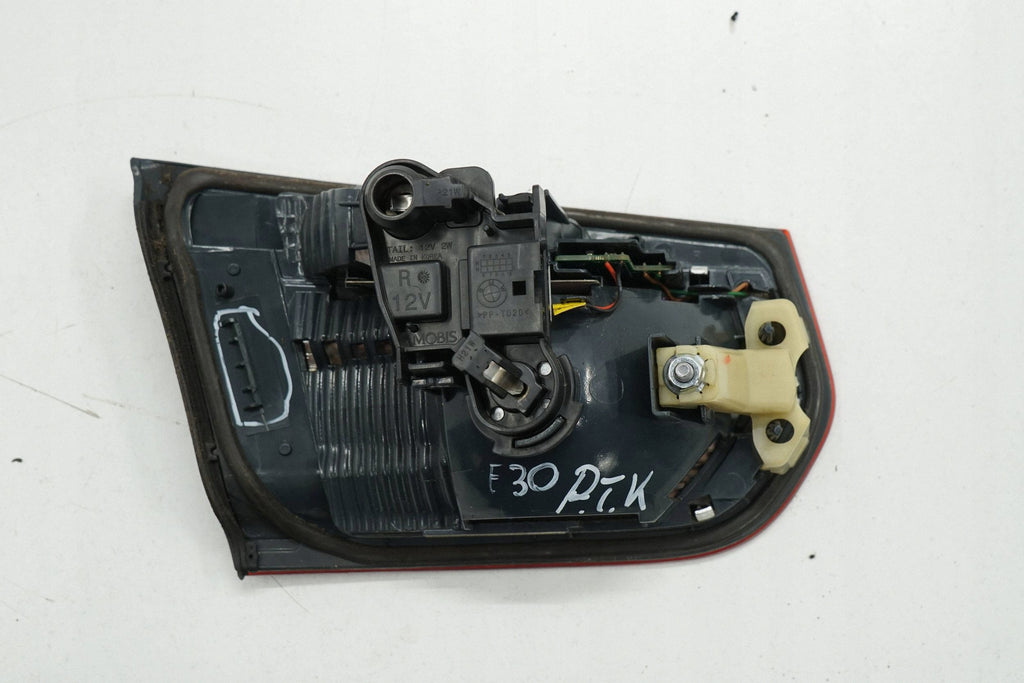 BMW 3 F30 12R FLAP LAMP RIGHT REAR 7259916