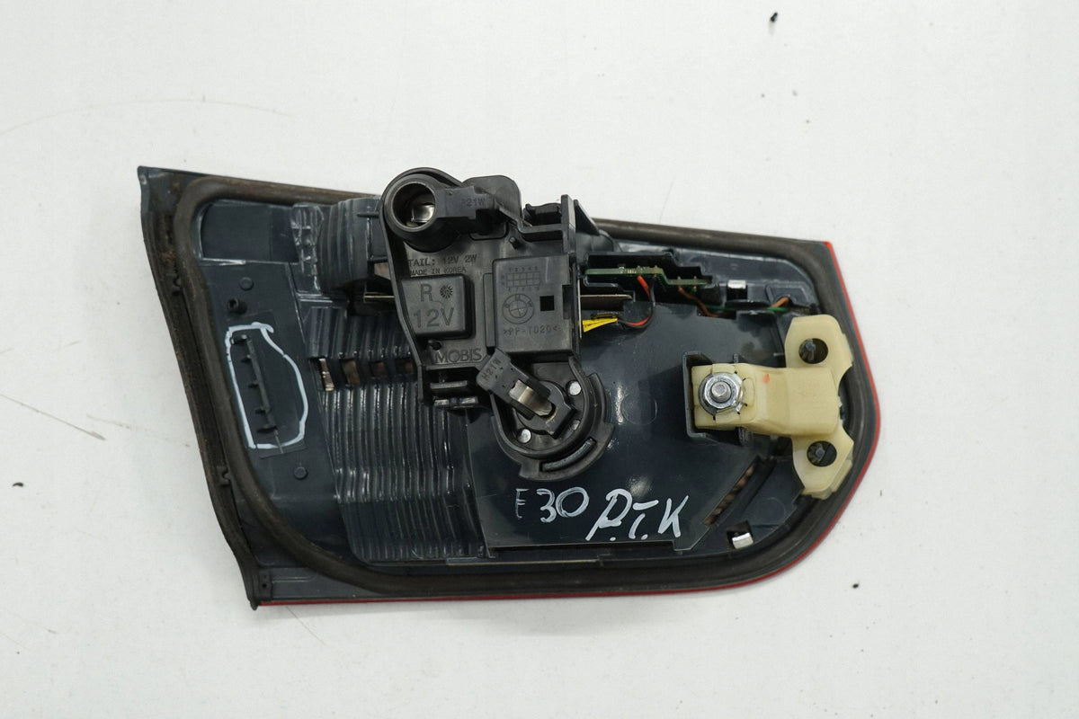 BMW 3 F30 12R FLAP LAMP RIGHT REAR 7259916