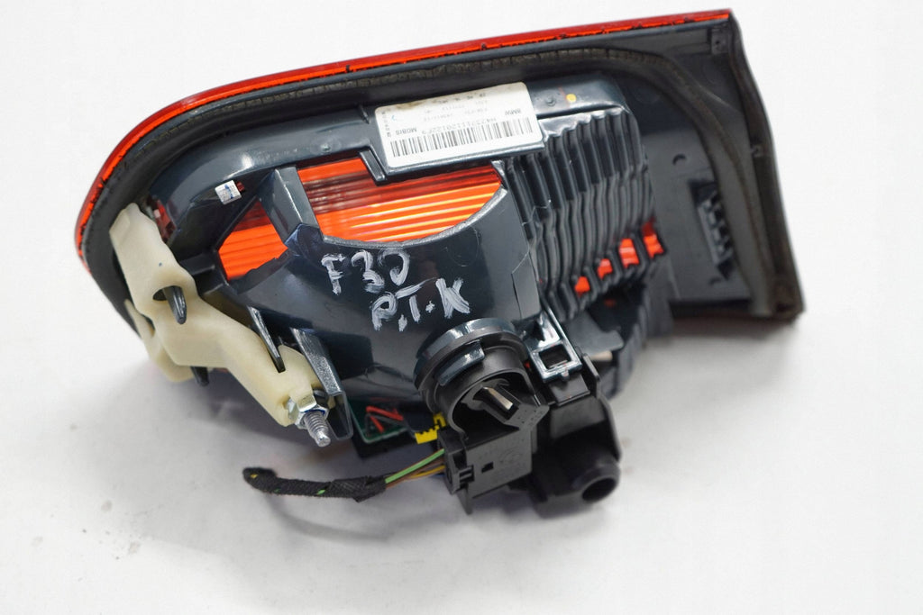 BMW 3 F30 14R FLAP LAMP RIGHT REAR 7371112