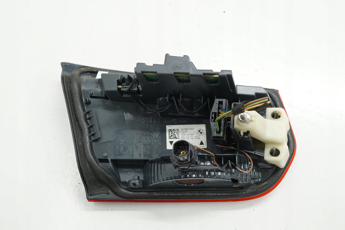 BMW 3 F30 F31 LIFT 16R LAMP RIGHT REAR FLAP 7369120 DAMAGED