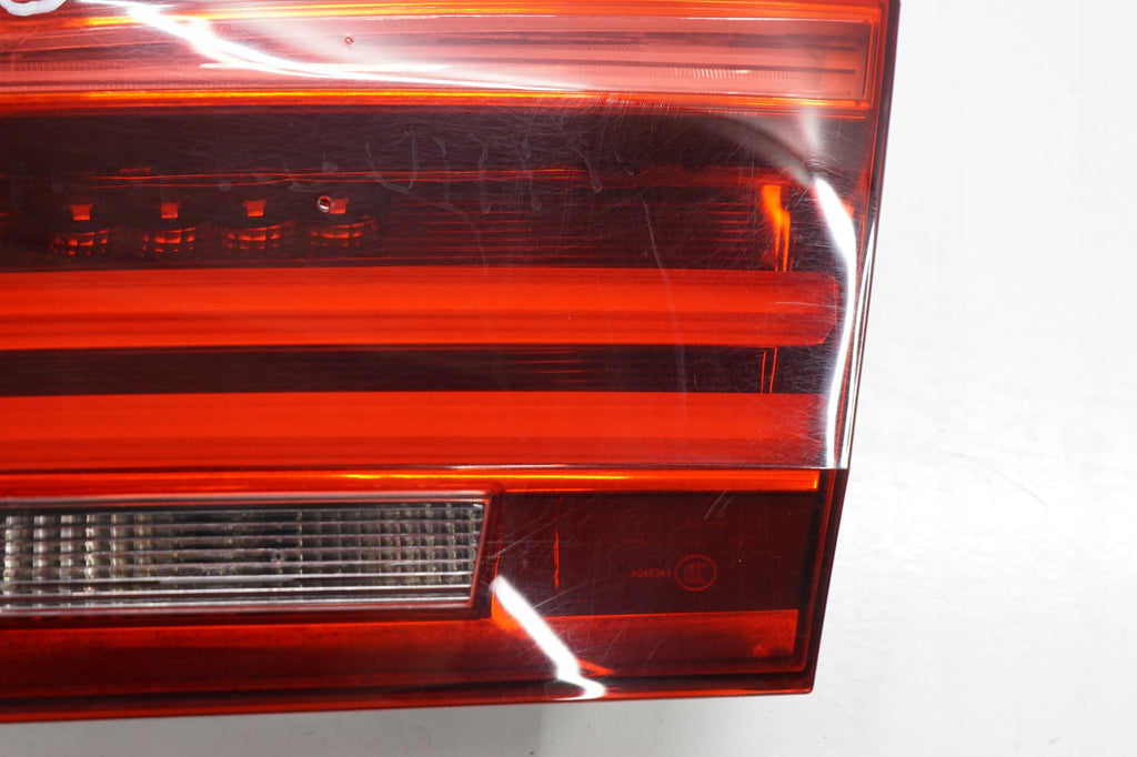 BMW 3 F30 F31 LIFT 16R LAMP RIGHT REAR FLAP 7369120 DAMAGED