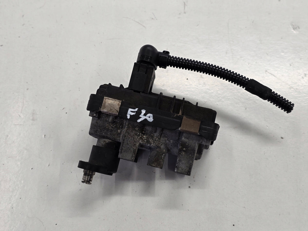 BMW 3 F30 F31 TURBOCHARGER CONTROLLER 49335-19410