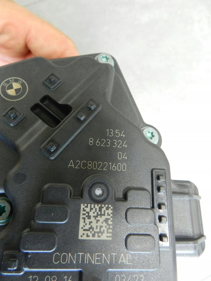 BMW 3 F30 F34 2.0i THROTTLE 8623324