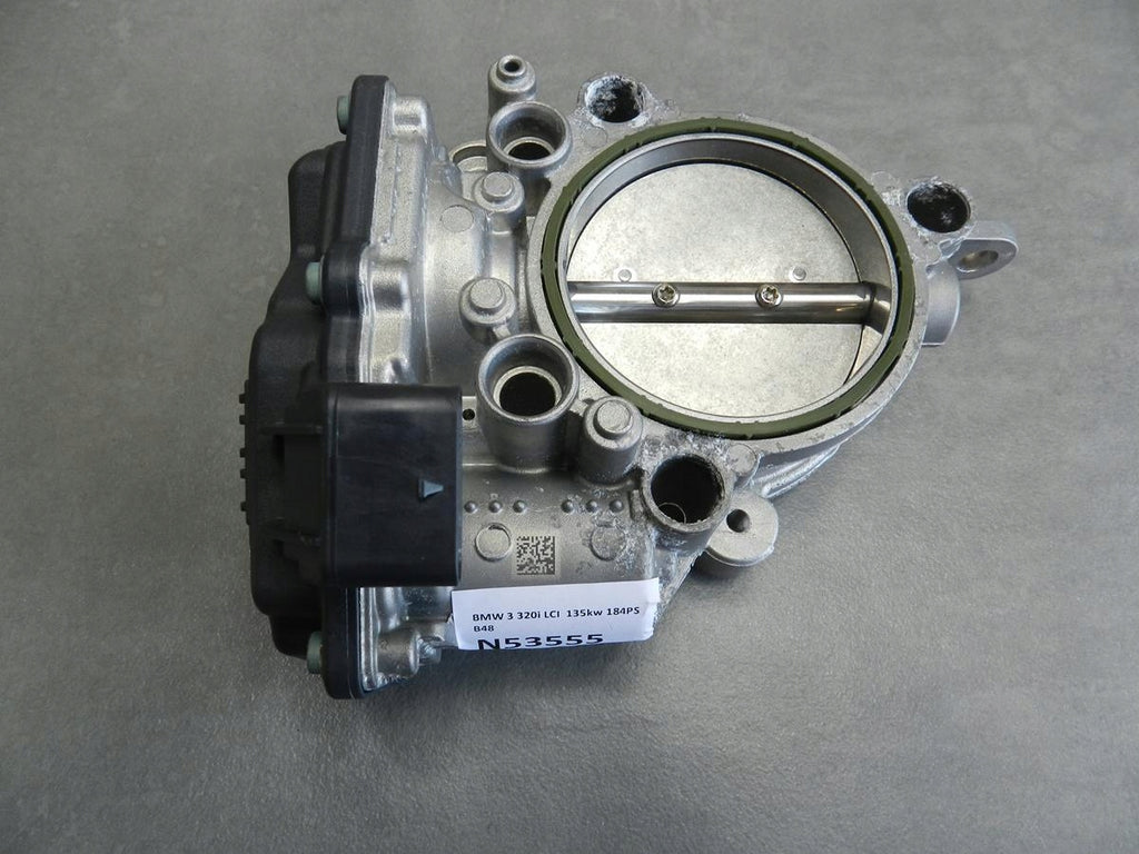 BMW 3 F30 F34 2.0i THROTTLE 8623324