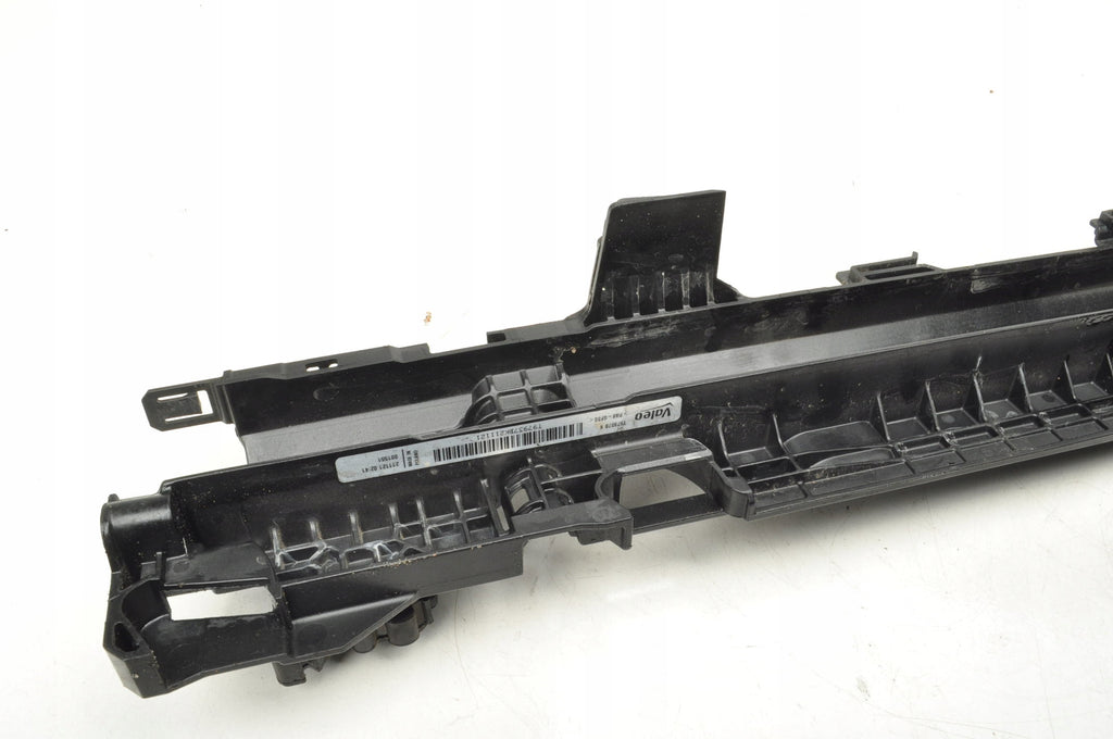 BMW 3 G20 G21 RADIATOR MOUNT 8666839