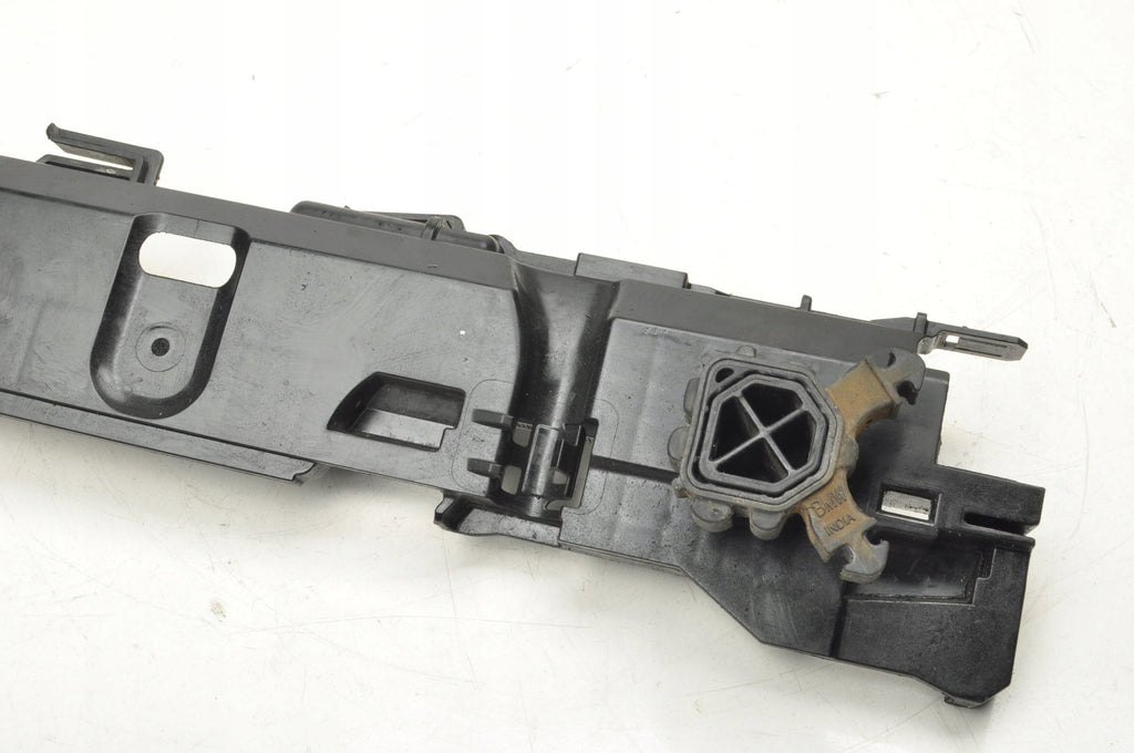 BMW 3 G20 G21 RADIATOR MOUNT 8666839