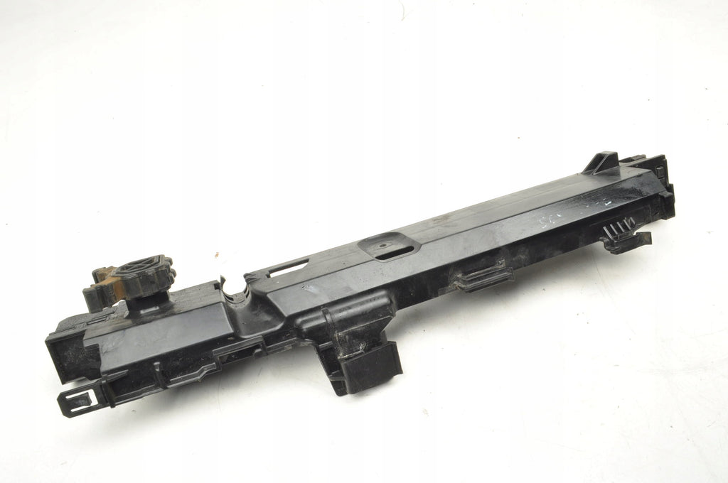 BMW 3 G20 G21 RADIATOR MOUNT 8666839