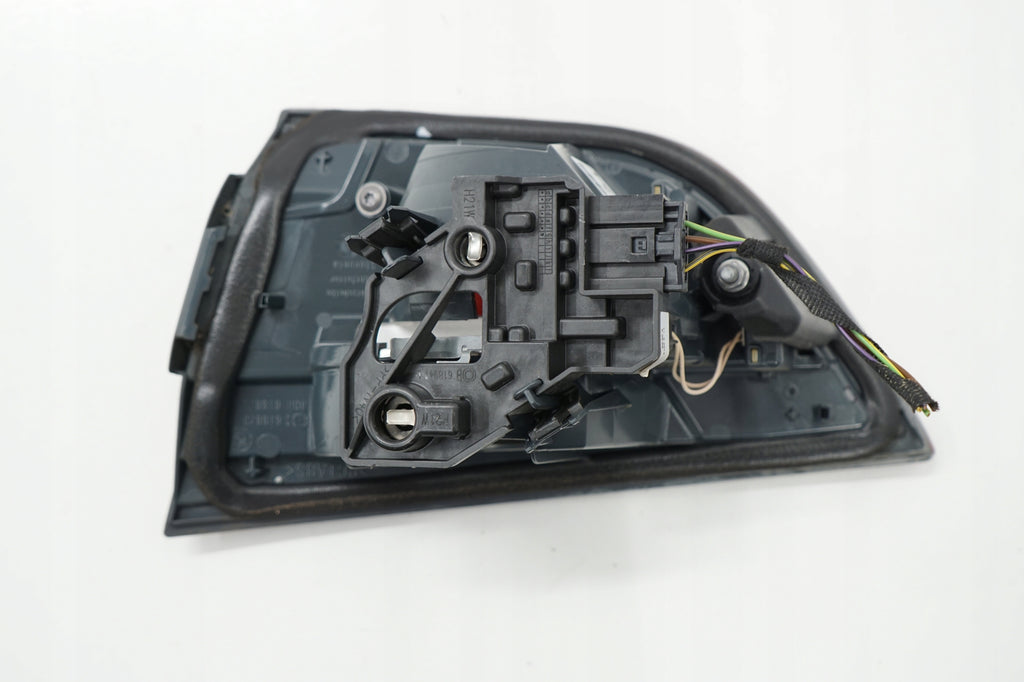BMW 3 GT F34 LAMP LEFT REAR IN FLAP 7286033