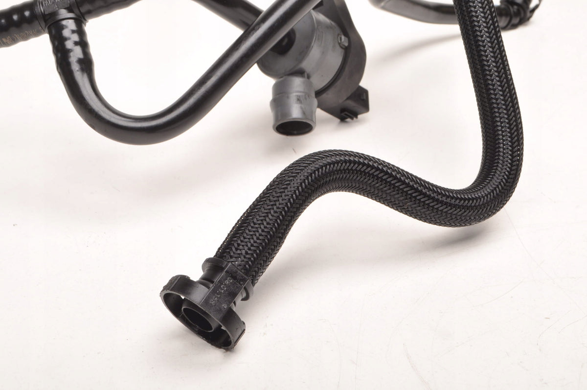 BMW 4 M4 F82 3.0 PIPE FUEL LINE 7848454 7848455