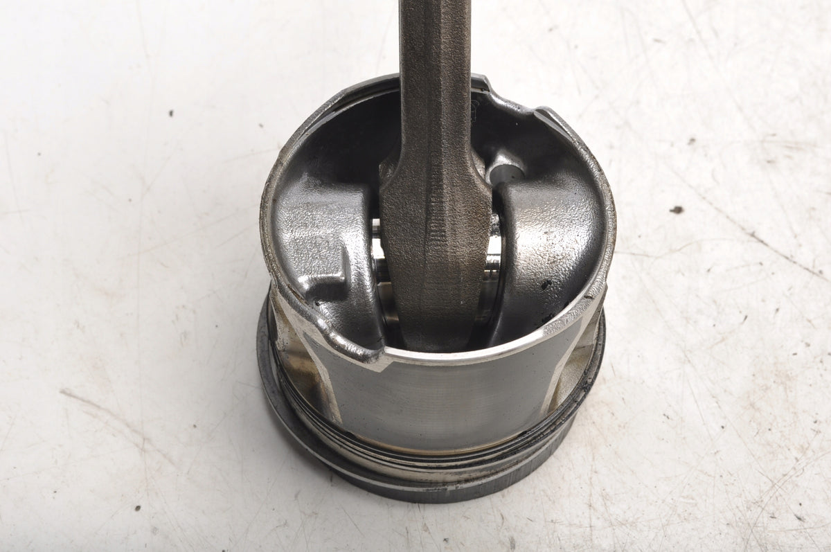 BMW 5 E61 525D 2.5D PISTON WITH CONNECTING ROD