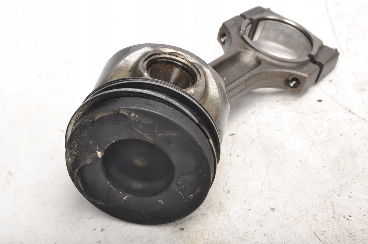 BMW 5 E61 525D 2.5D PISTON WITH CONNECTING ROD