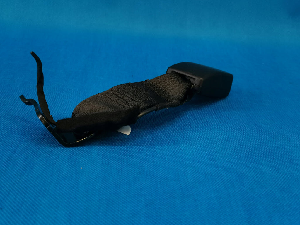BMW 5 ER G31 TOURING 2018 R 520D 140KW BELT CLASP MIDDLE REAR 7494175