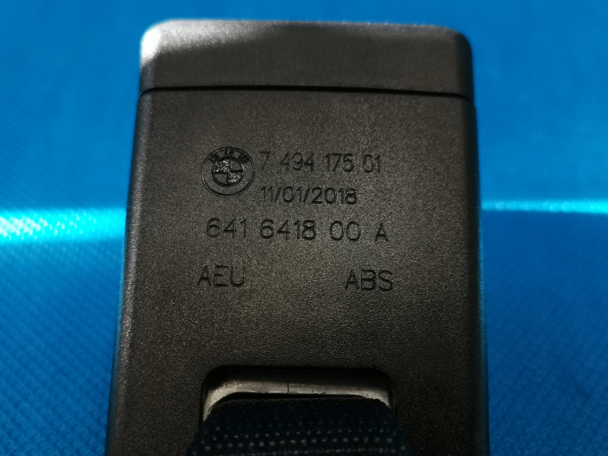 BMW 5 ER G31 TOURING 2018 R 520D 140KW BELT CLASP MIDDLE REAR 7494175