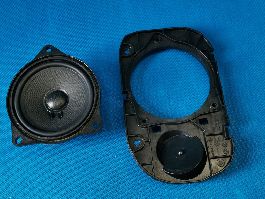 BMW 5 ER G31 TOURING 2018 R 520D 140KW BRACKET HEADLINER SPEAKER RIGHT